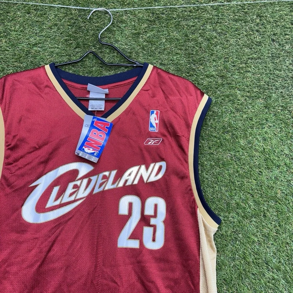 Lebron James #23 Cleveland Cavaliers Jersey Mens Medium NBA Reebok Red NWT